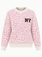 Maglione donna animalier rosa con scritta NY - vista frontale