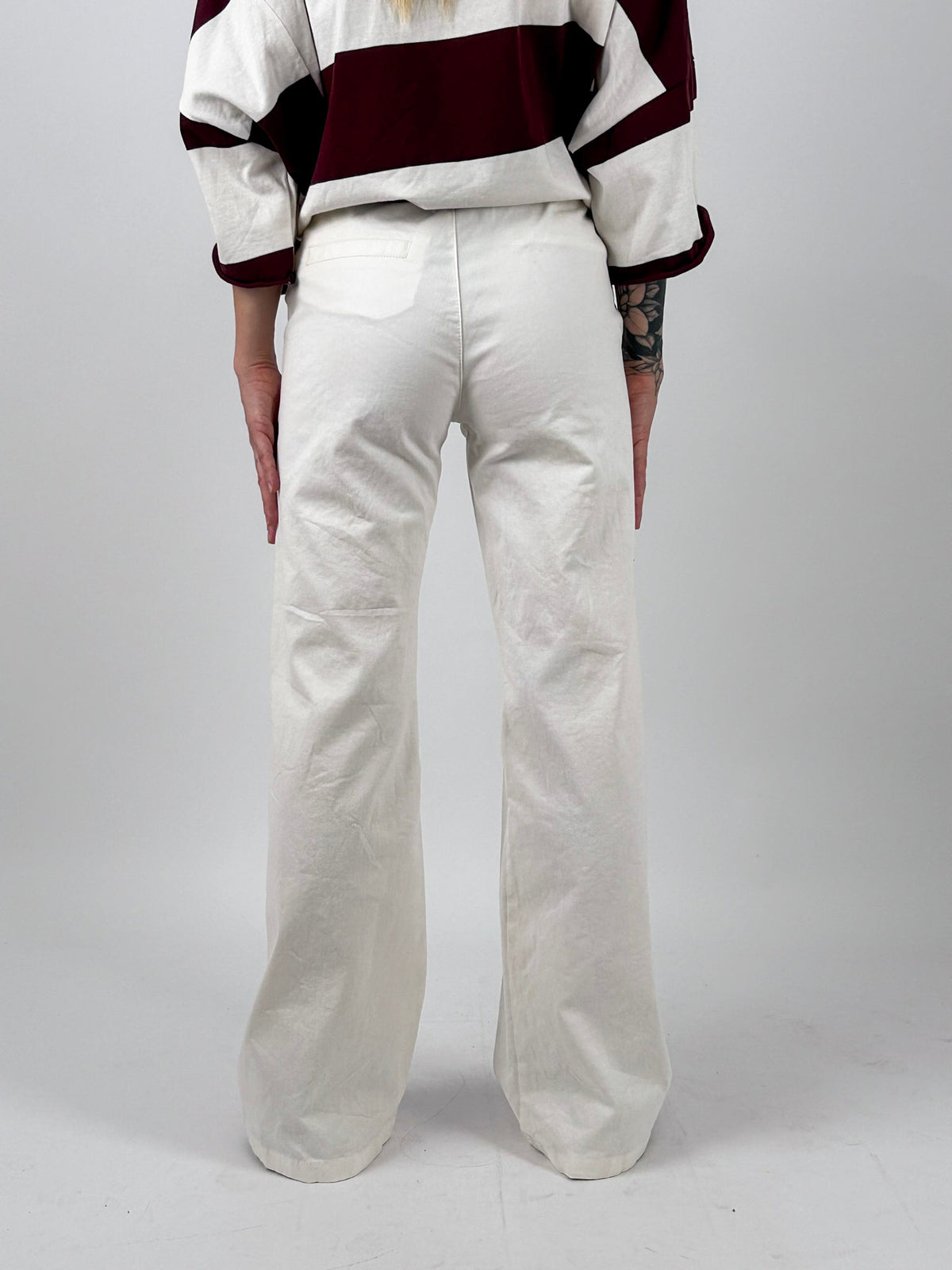 Pantalone donna a gamba dritta - vista posteriore
