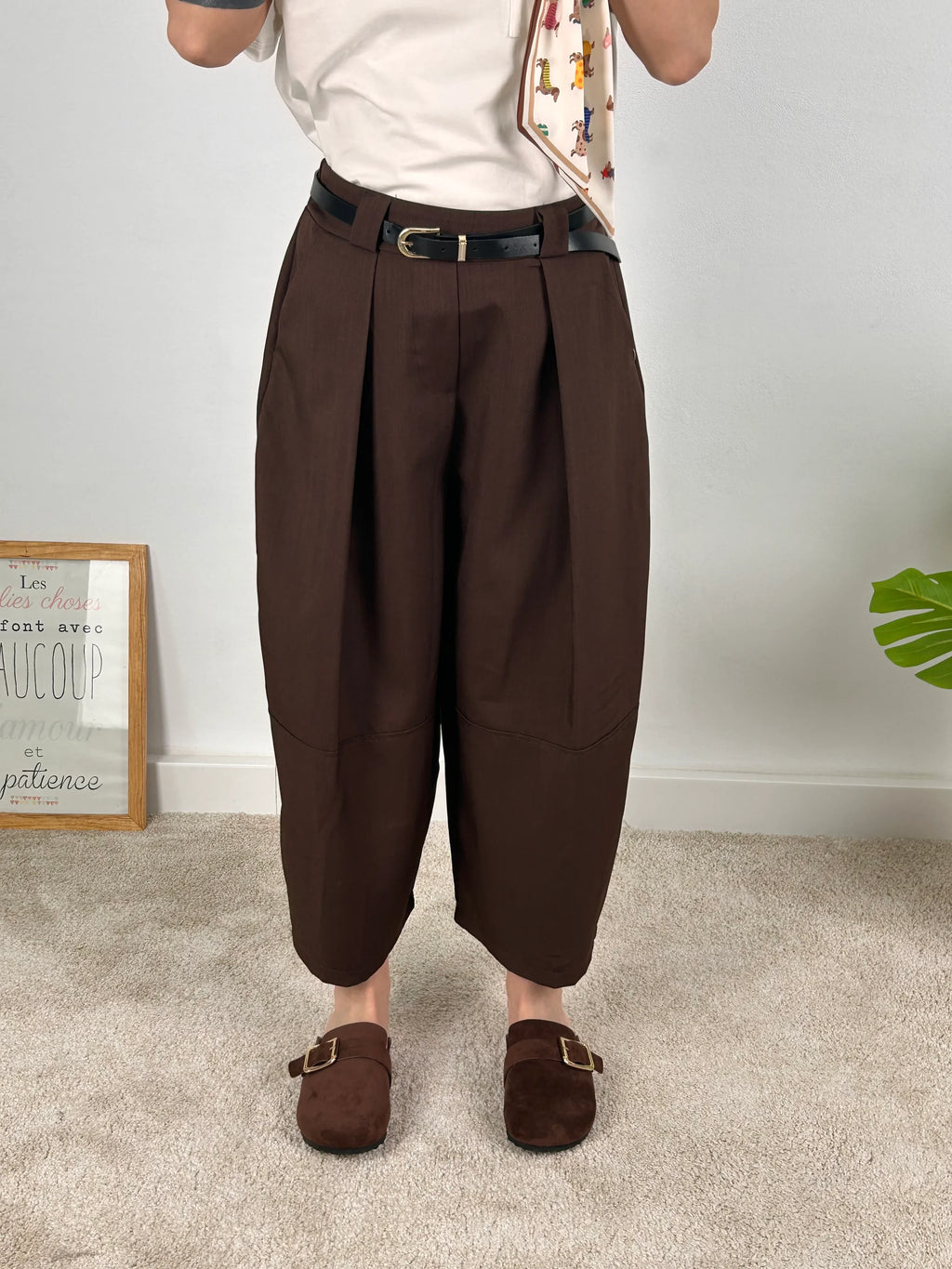 Pantalone morbido Monza – pantalone donna fluido comfort, stile casual elegante.vista frontale