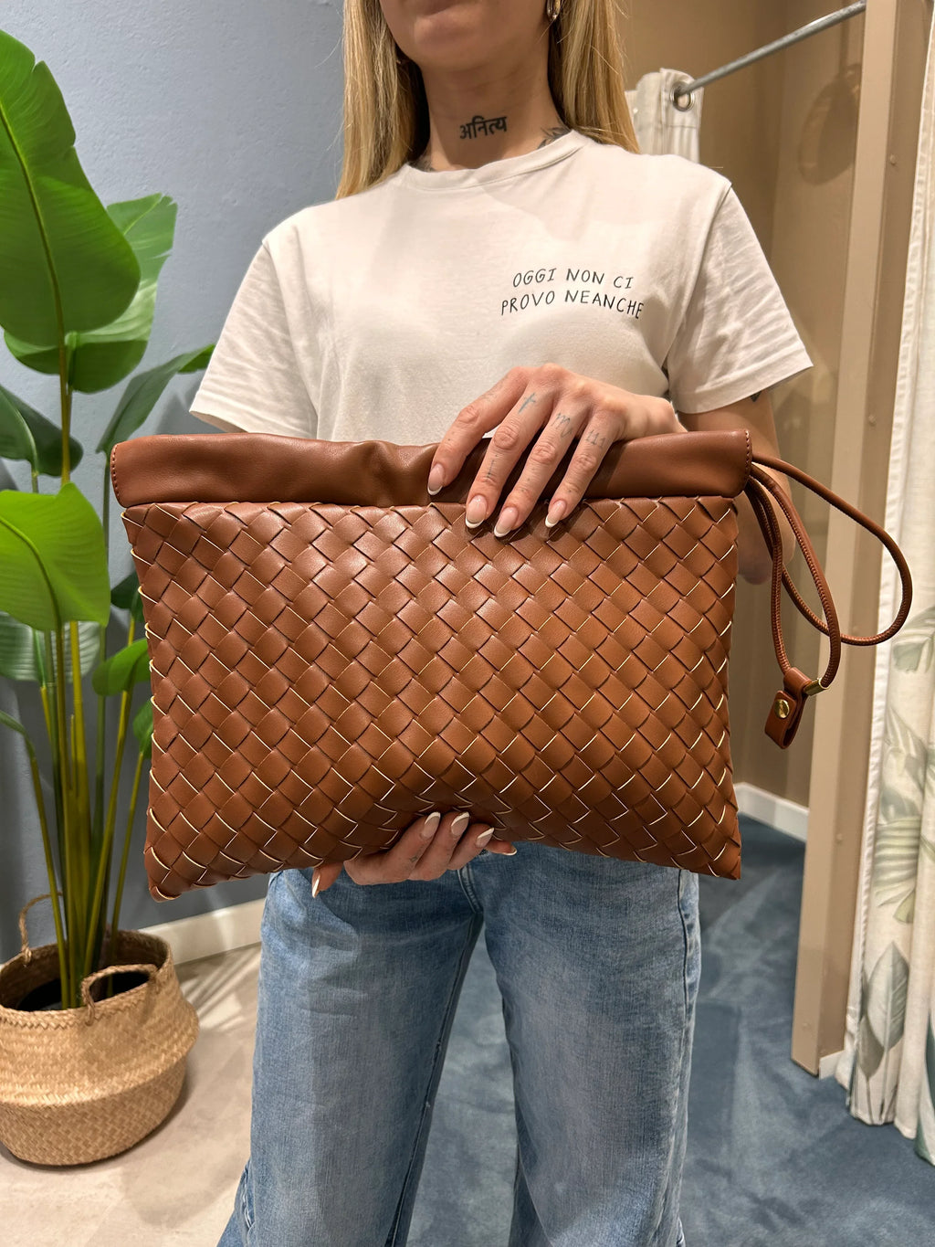 ochette intreccio – pochette donna con lavorazione intrecciata, stile elegante da sera