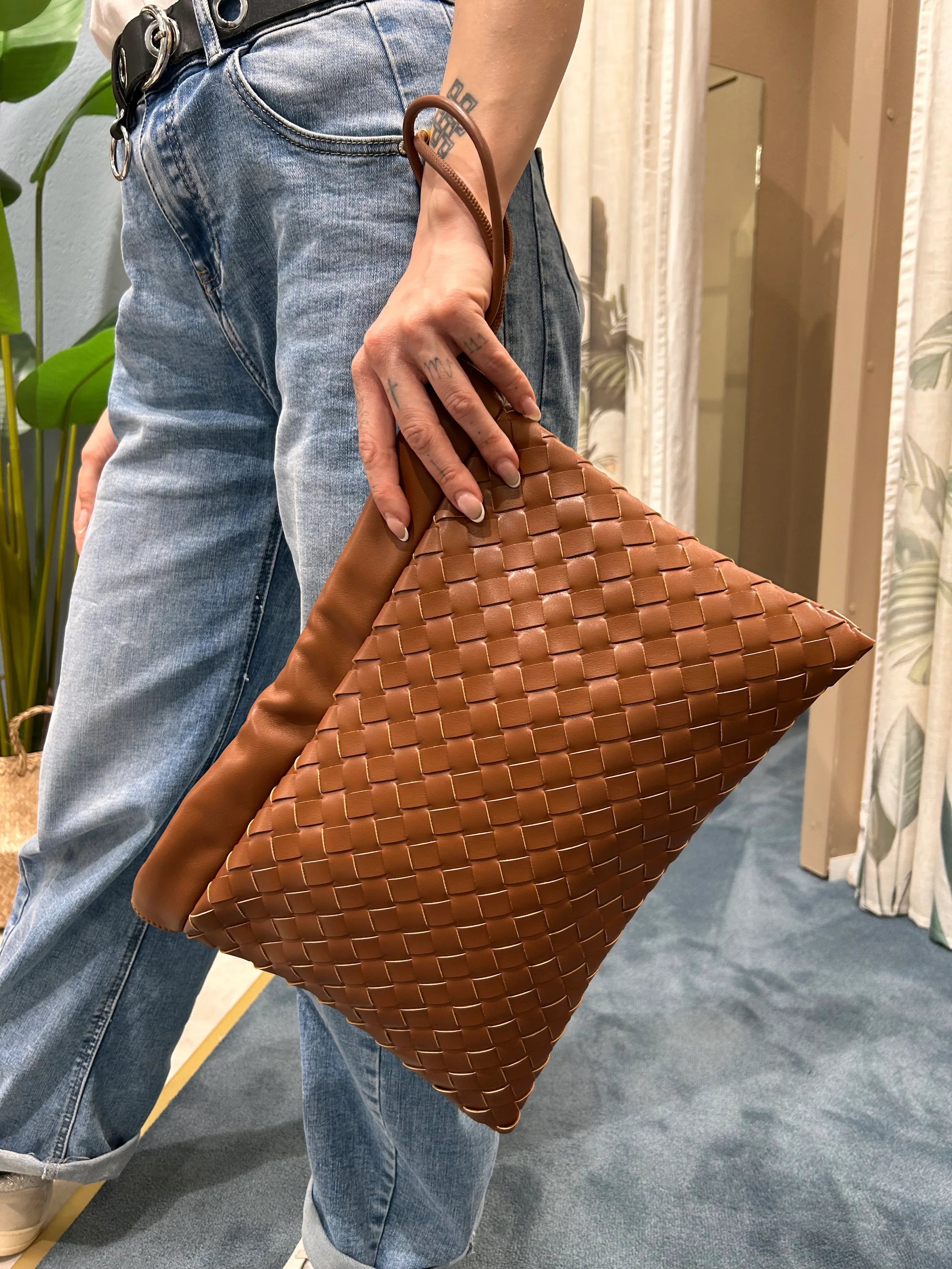 pochette intreccio – pochette donna con lavorazione intrecciata, stile elegante da sera