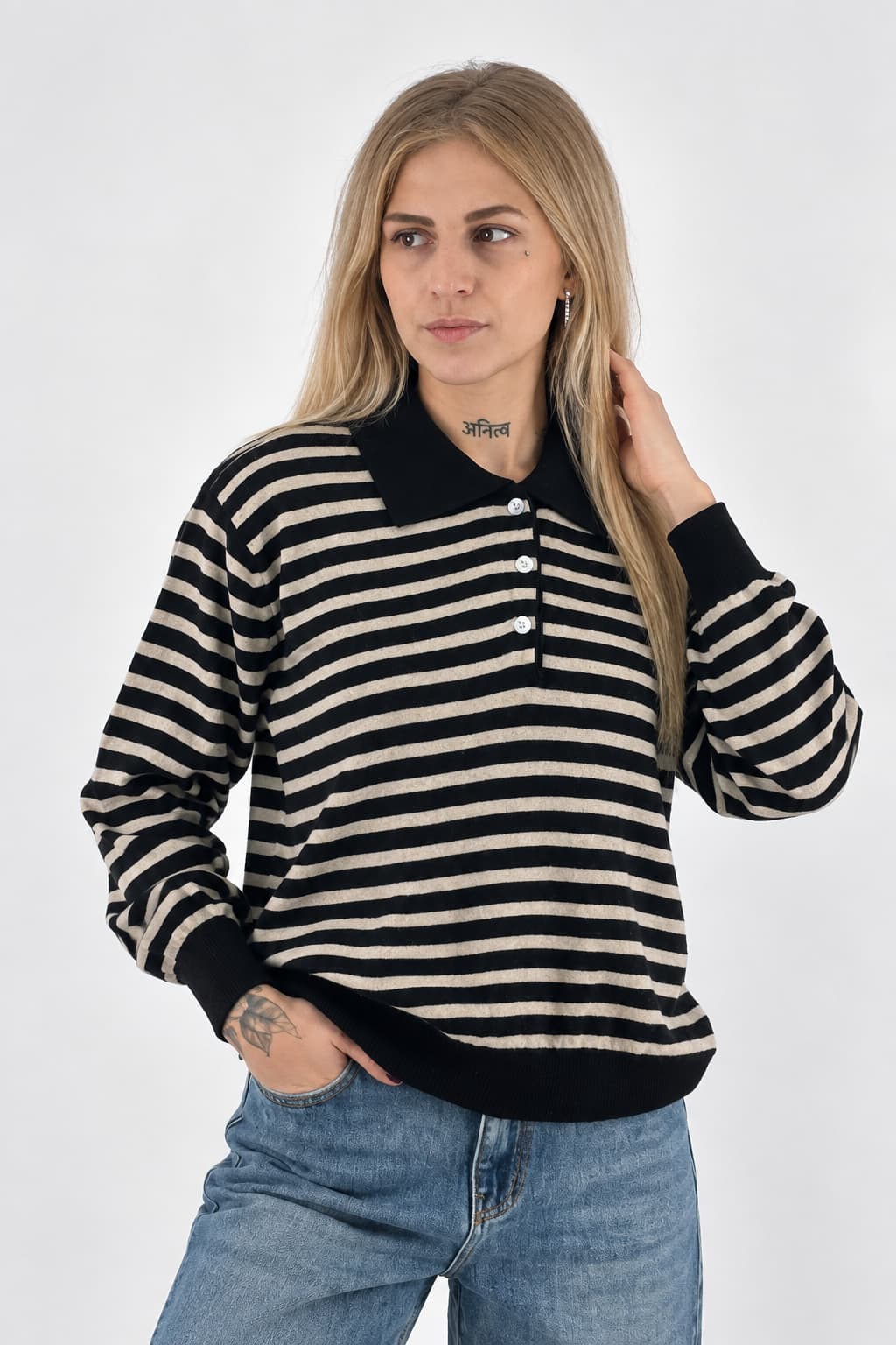Polo donna a righe con colletto a contrasto e bottoni nero - vista frontale