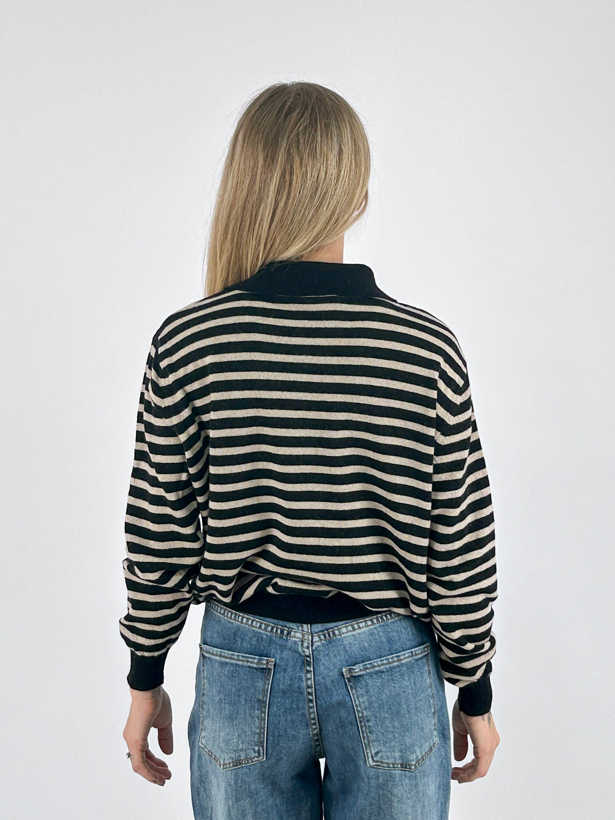 Polo donna a righe con colletto a contrasto e bottoni nero - vista retro