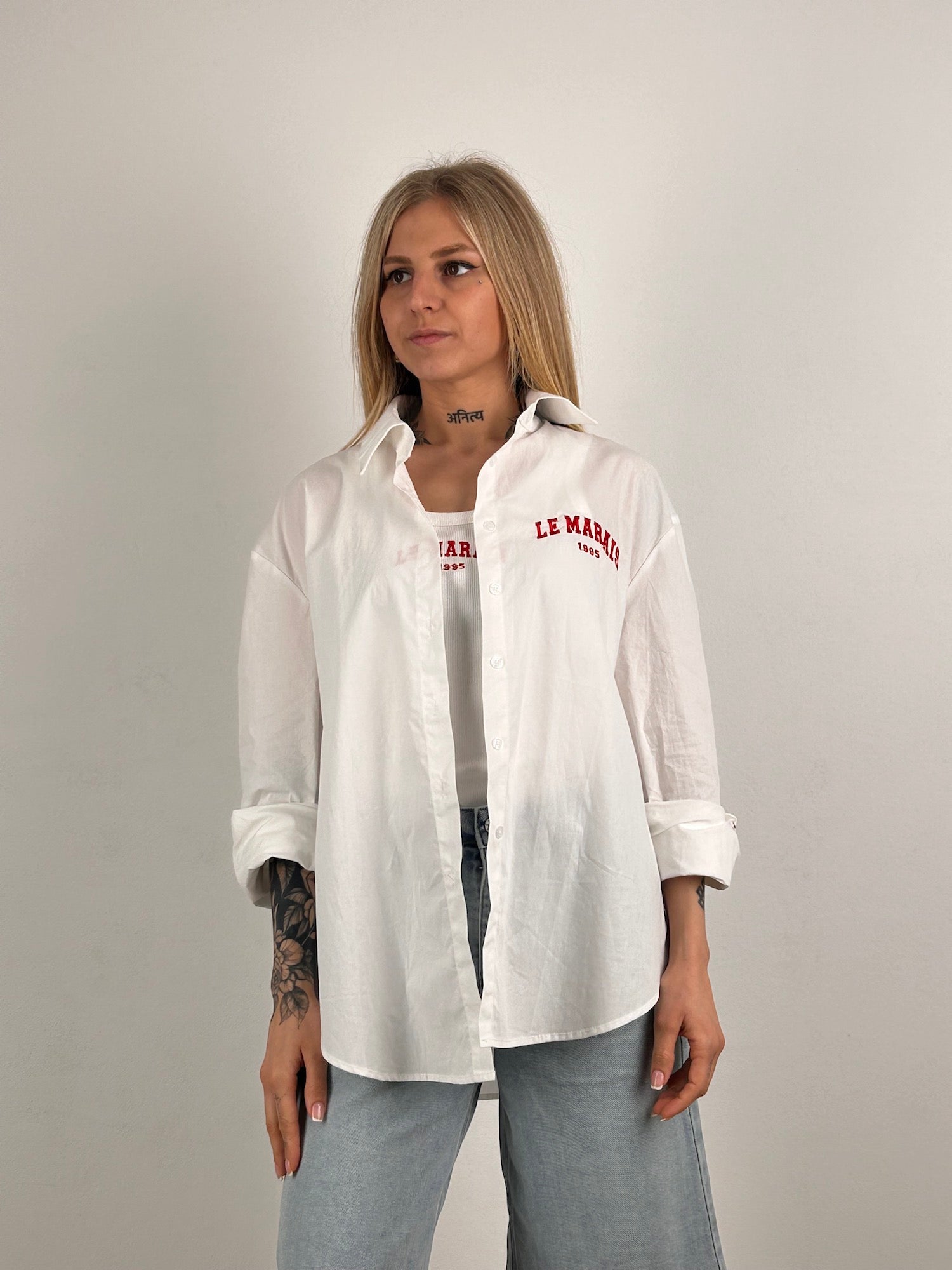 set camicia over e canotta elasticizzata vista frontale