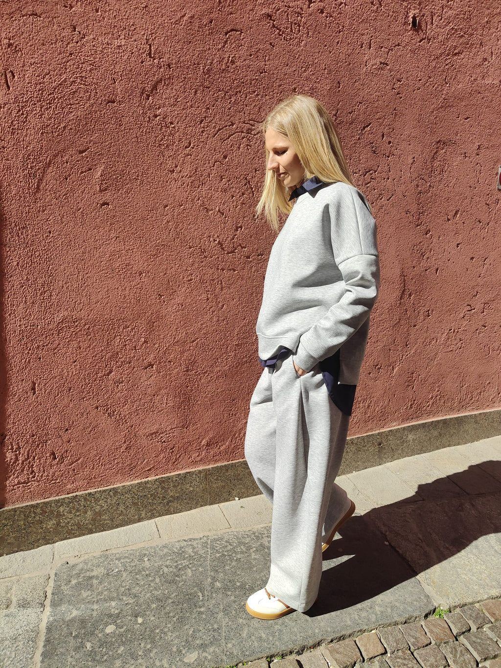 6. Completo Tuta Basic Completo tuta basic – set donna coordinato casual comfort, stile minimal everyday.outfit

