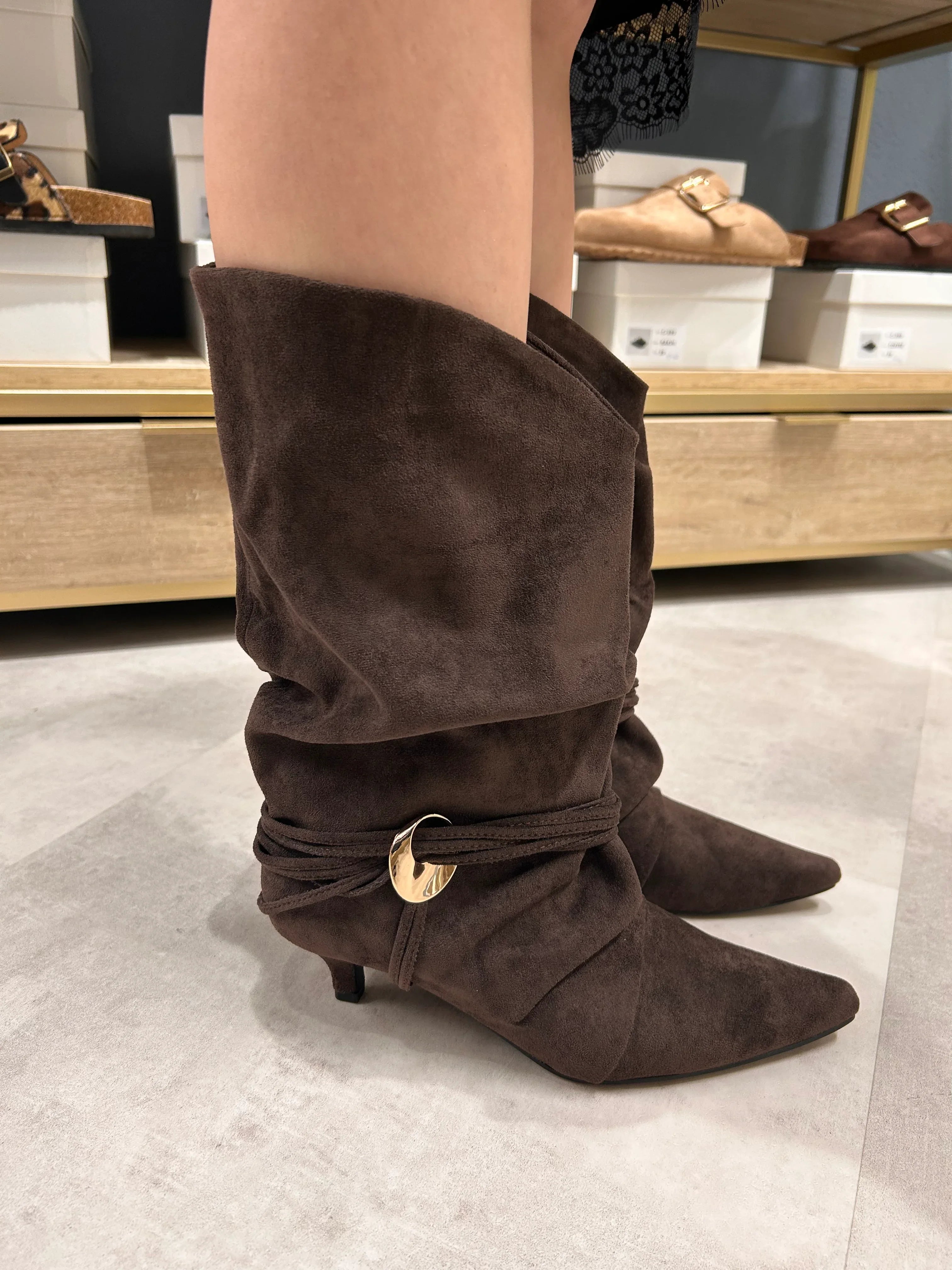 Stivaletto morbido – stivale basso donna in materiale morbido, stile casual elegante

