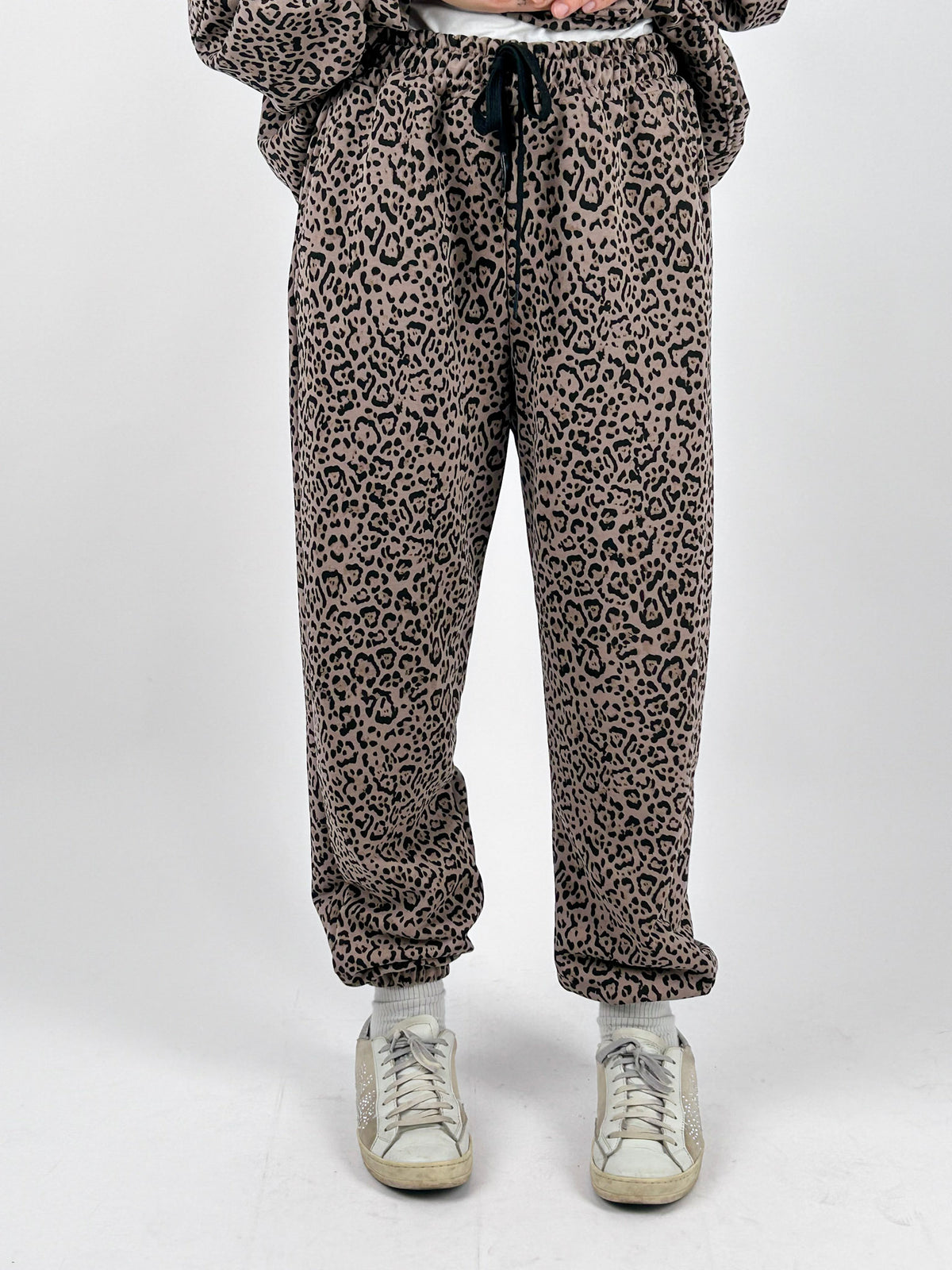 Tuta Leo animalier, pantalone frontale